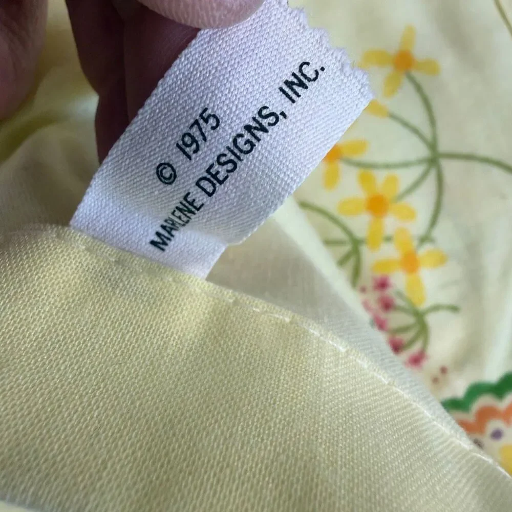 Vintage 70’s Butterfly Flat and fitted Twin Sheet C